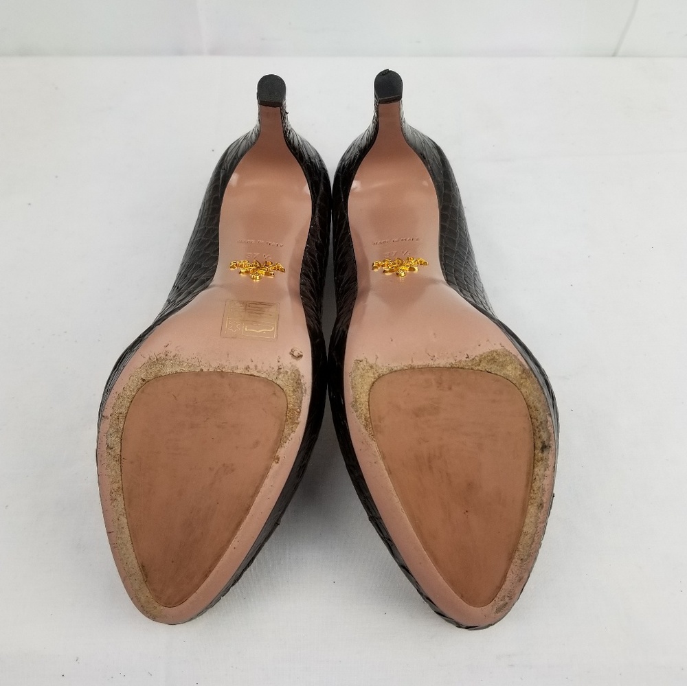 Prada Brown Crocodile Embossed Leather Stiletto Heels Pumps size 37.5 - Picture 9 of 9